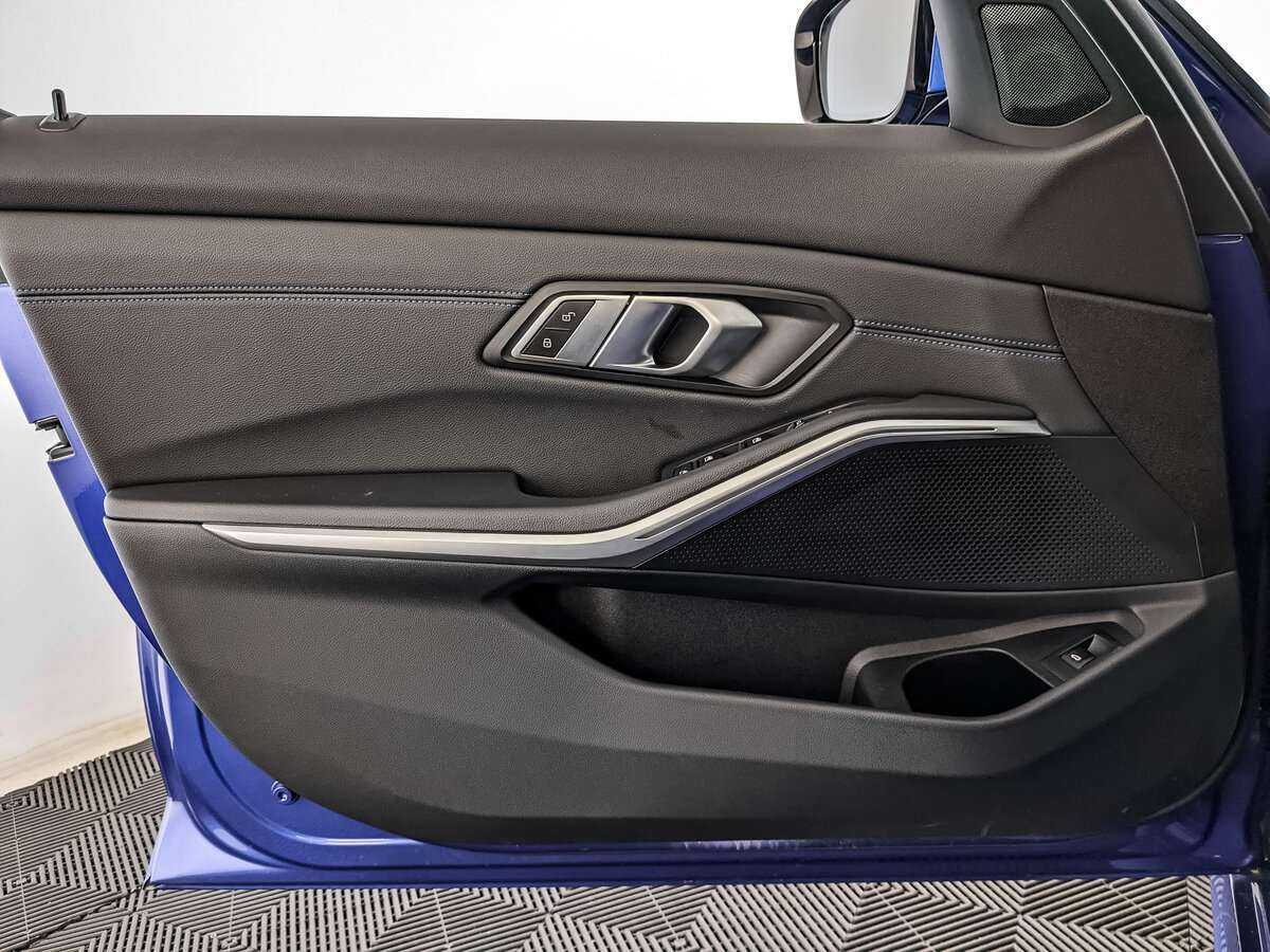 Б/У БМВ 3 серии 2021 года. Фото: #18