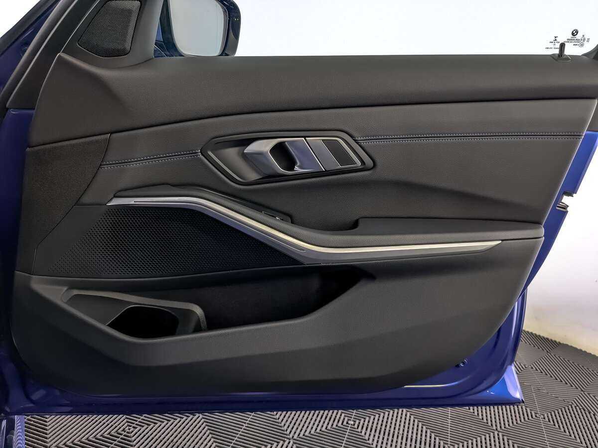 Б/У БМВ 3 серии 2021 года. Фото: #23