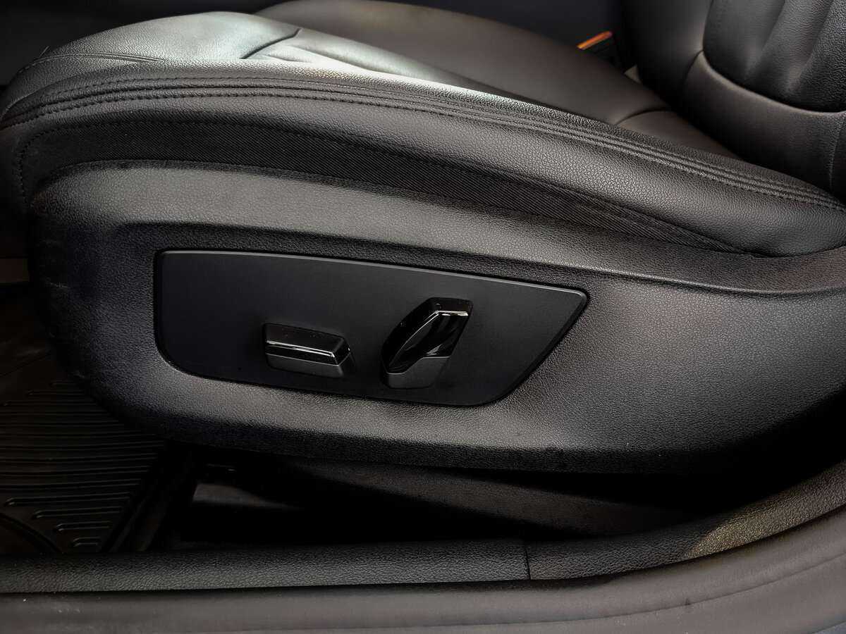 Б/У БМВ 5 серии 2020 года. Фото: #16