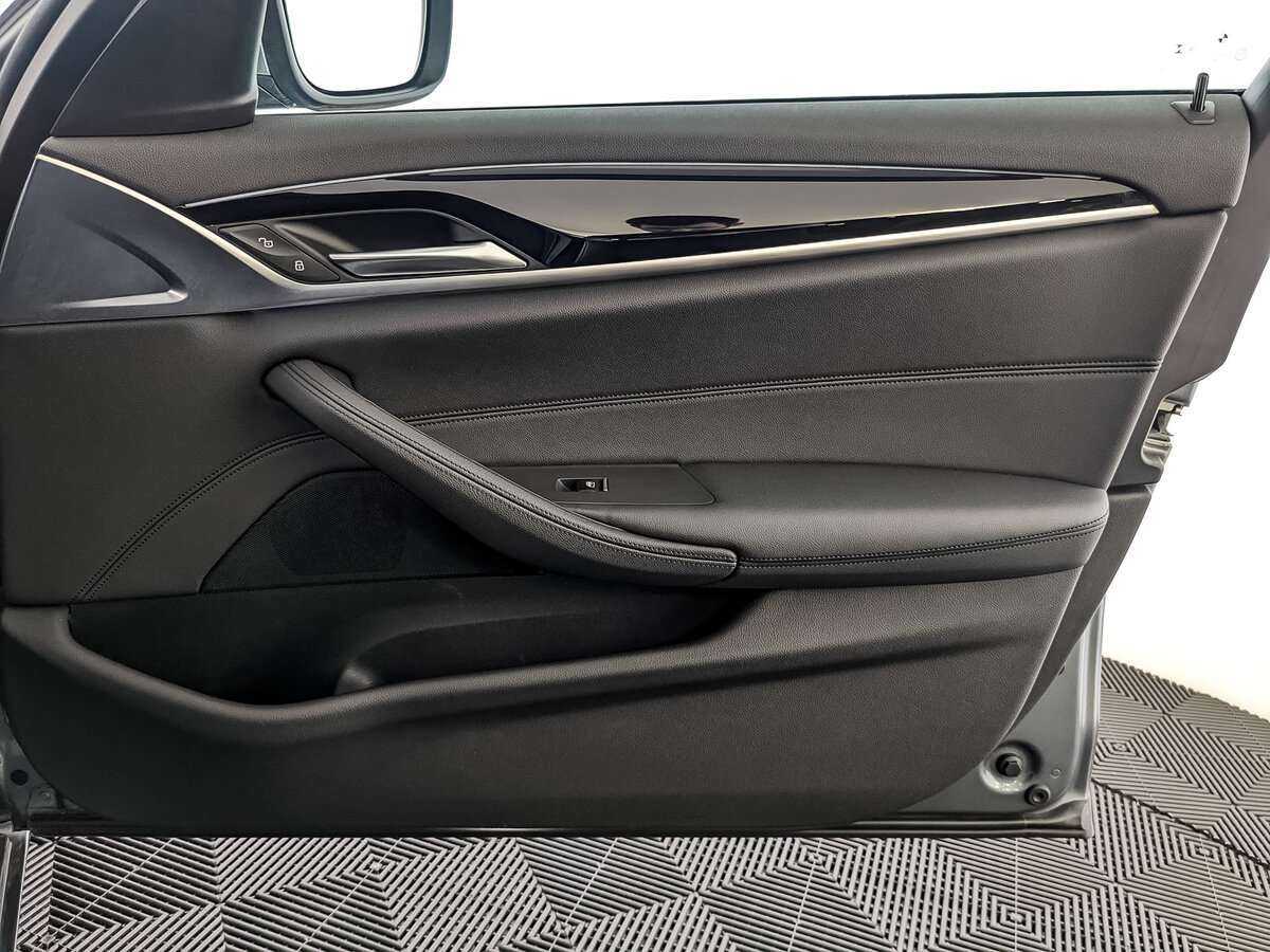 Б/У БМВ 5 серии 2020 года. Фото: #20