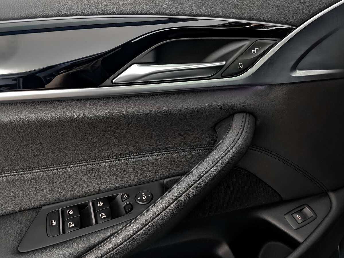 Б/У БМВ 5 серии 2020 года. Фото: #23