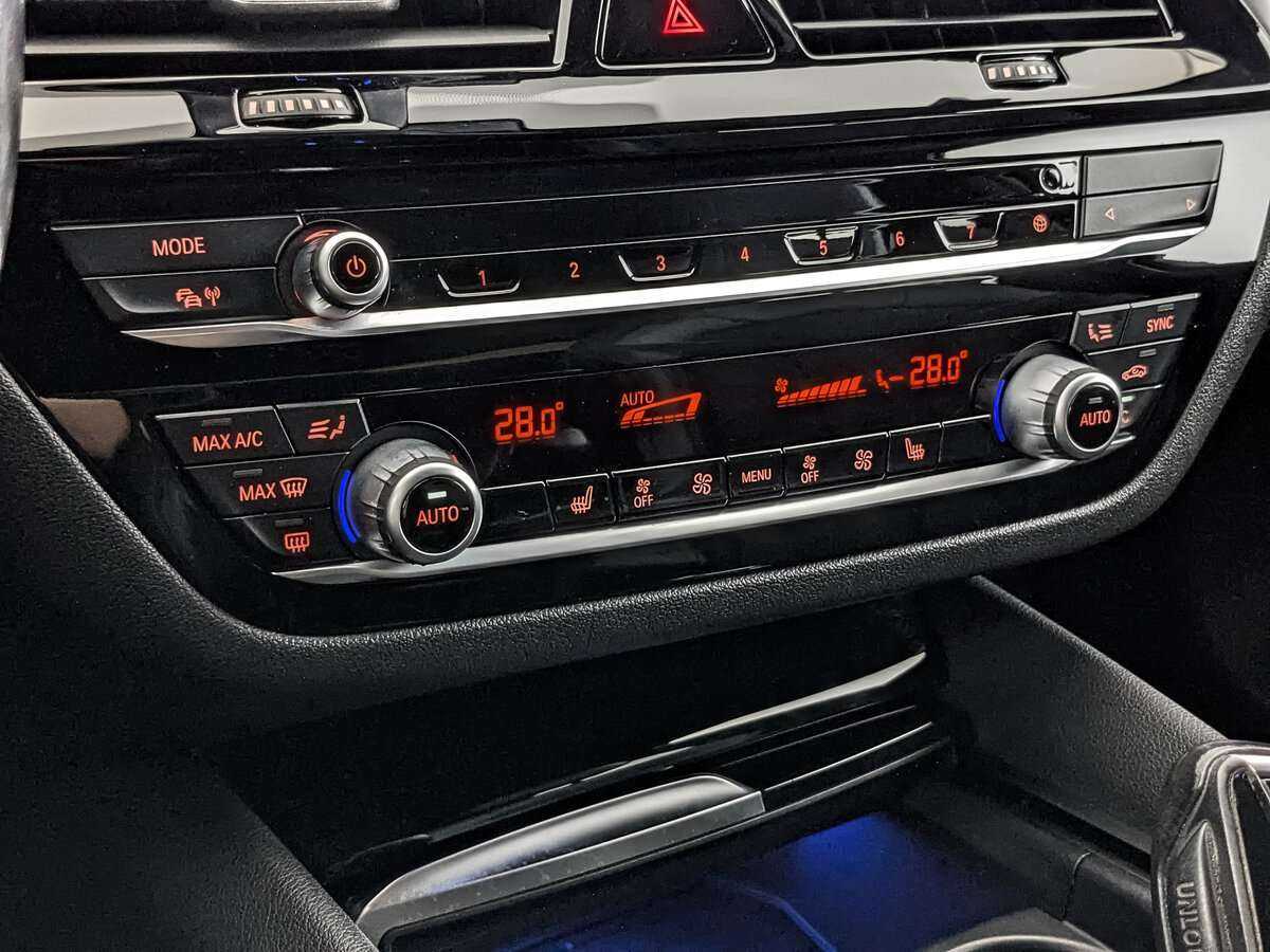 Б/У БМВ 5 серии 2017 года. Фото: #16