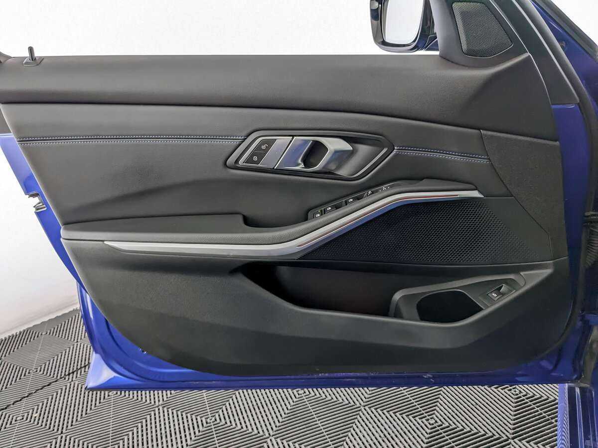 Б/У БМВ 3 серии 2021 года. Фото: #14