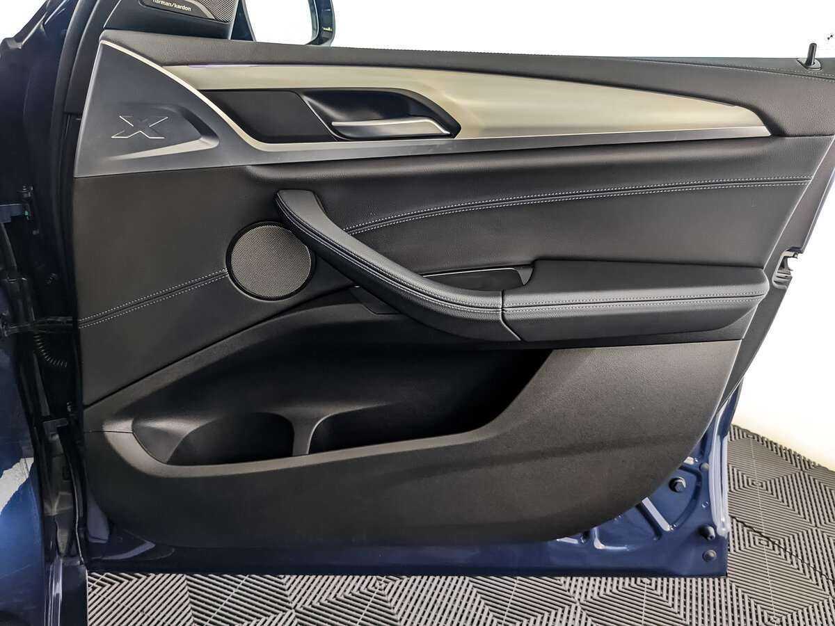 Б/У БМВ Икс4 2020 года. Фото: #18