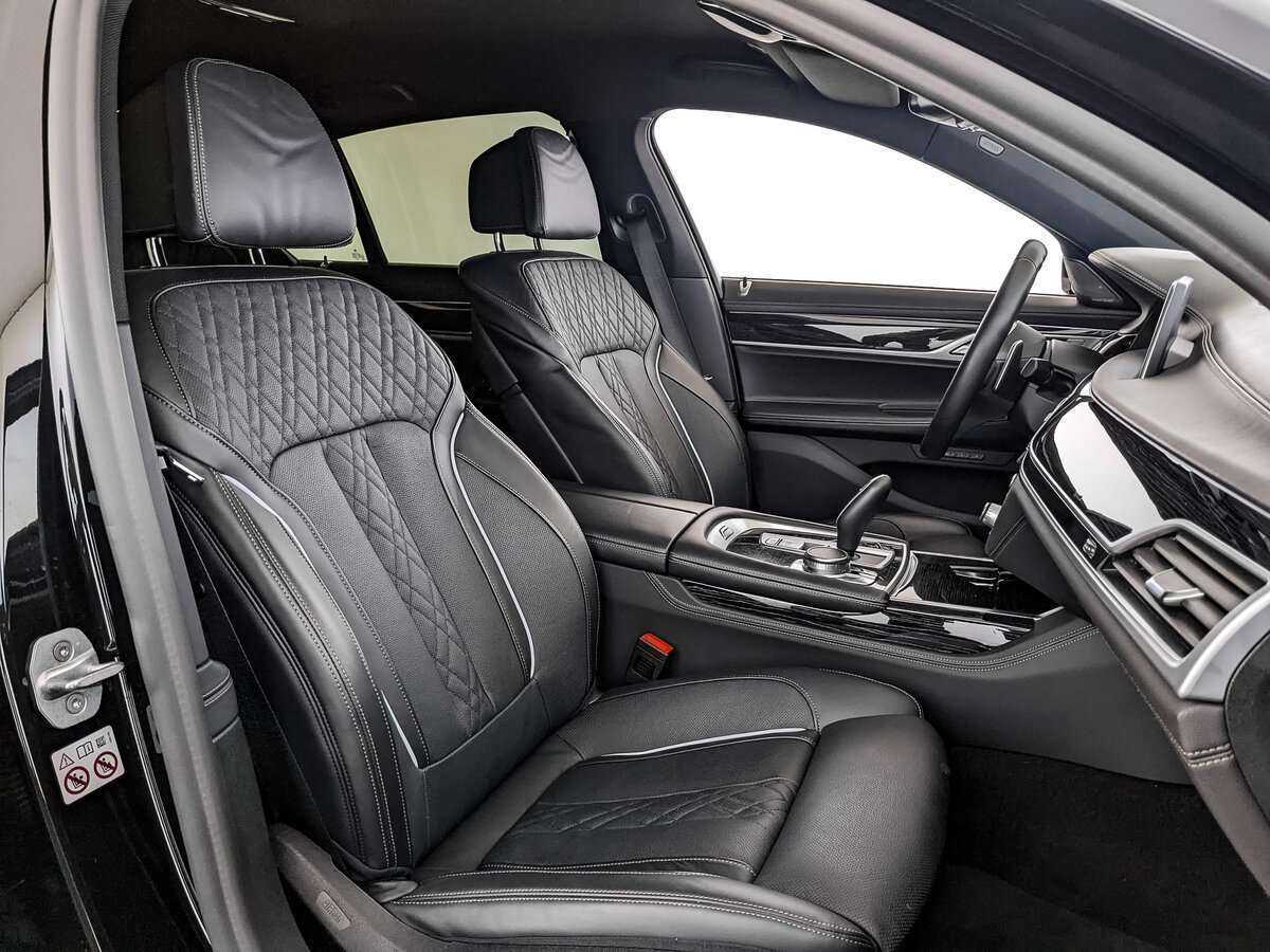 Б/У БМВ 7 серии 2020 года. Фото: #18