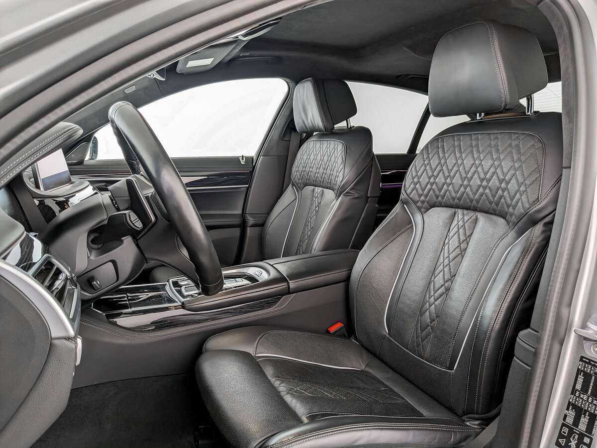 Б/У БМВ 7 серии 2019 года. Фото: #15