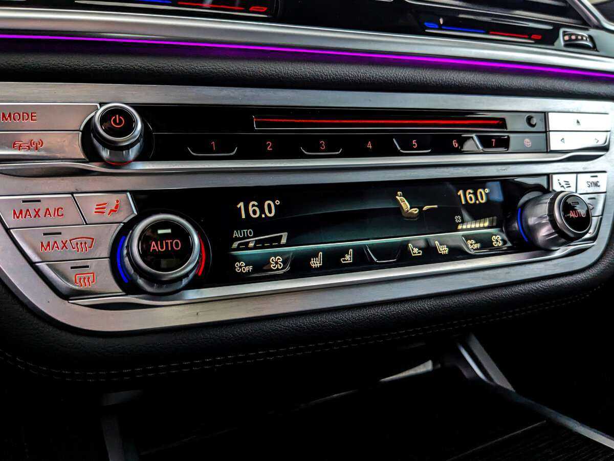 Б/У БМВ 7 серии 2019 года. Фото: #22