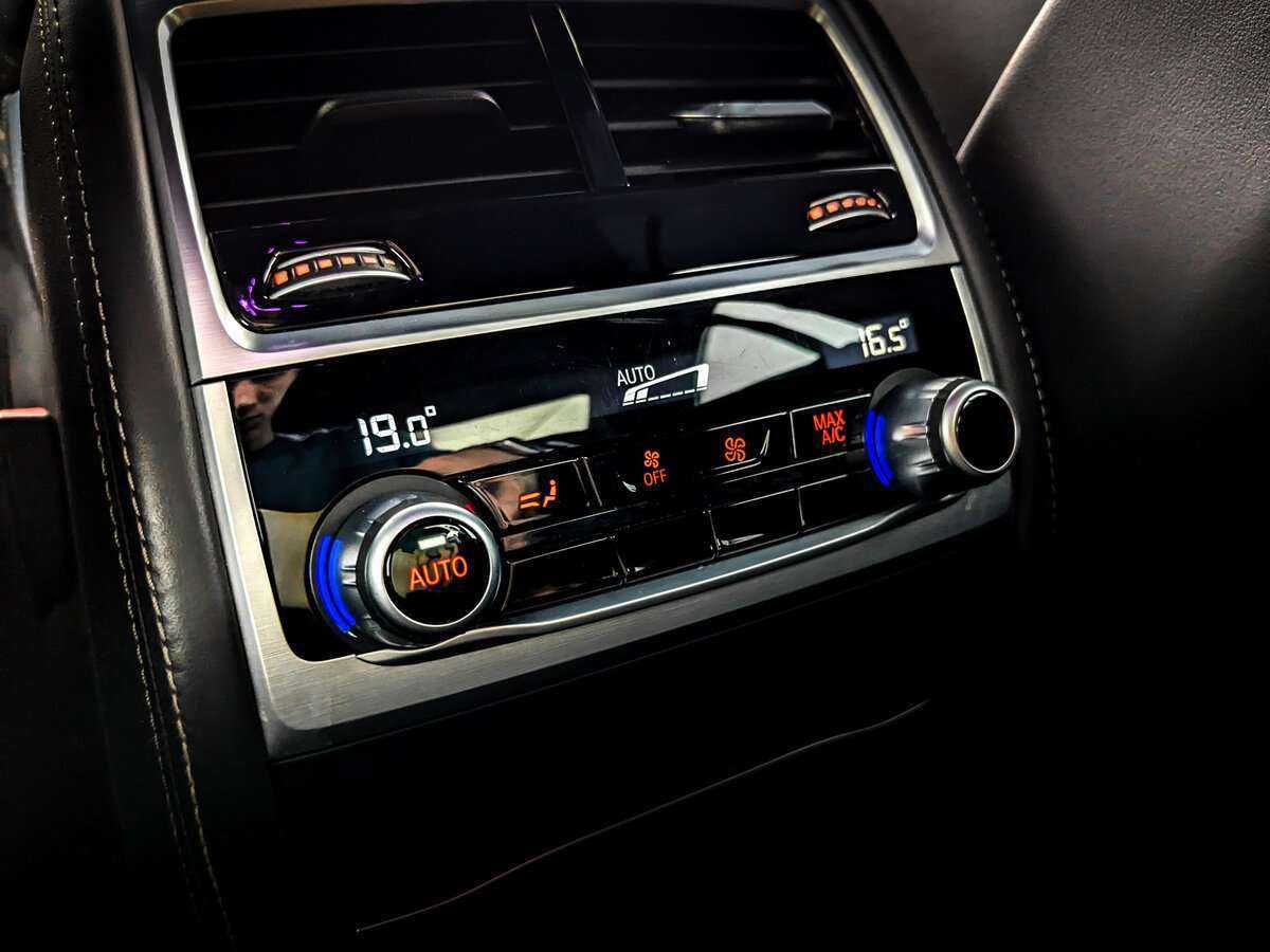 Б/У БМВ 7 серии 2019 года. Фото: #23