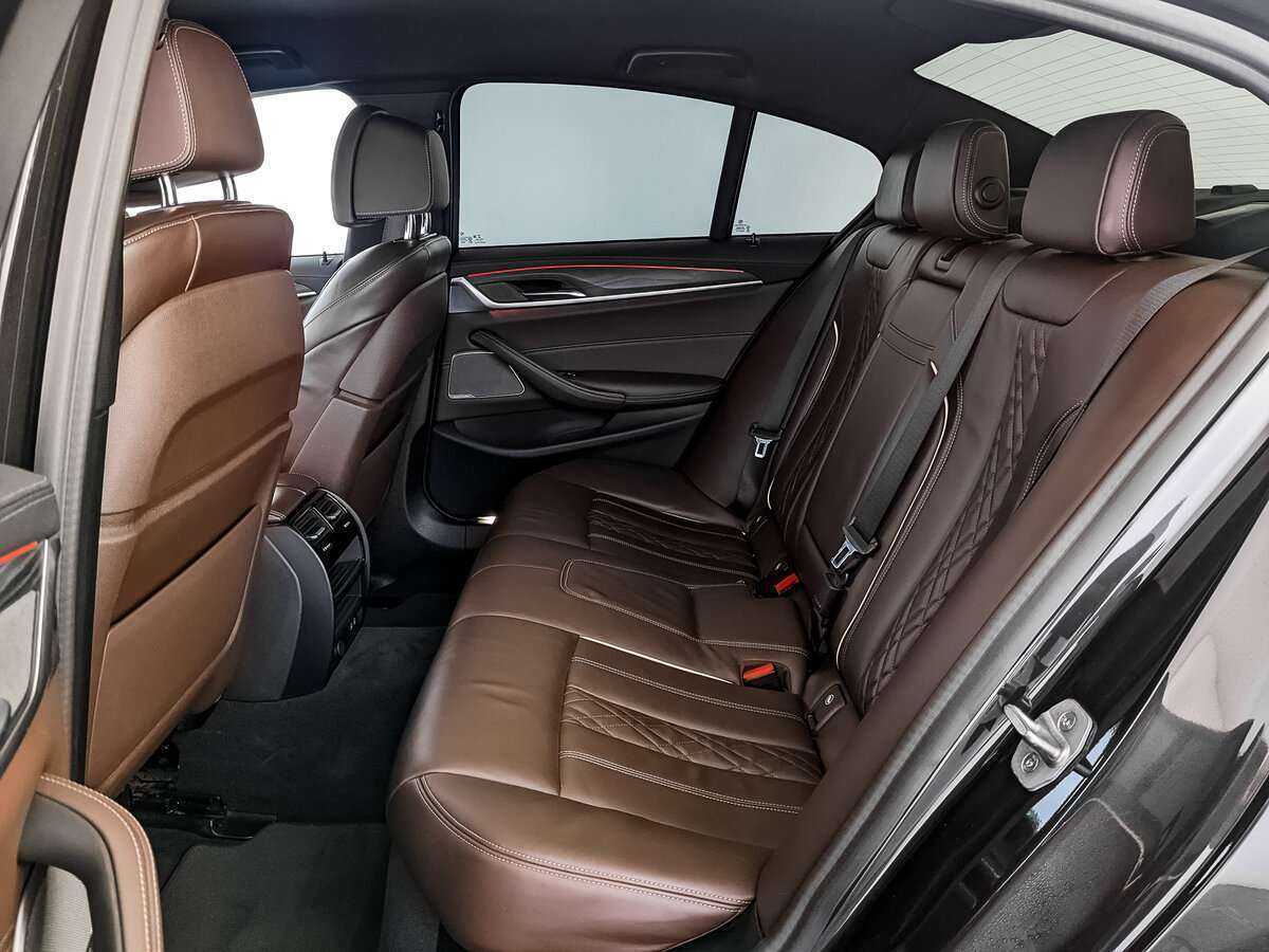 Б/У БМВ 5 серии 2020 года. Фото: #11