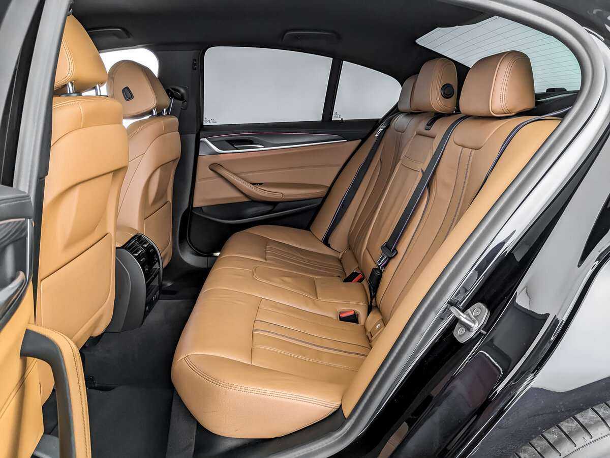 Б/У БМВ 5 серии 2021 года. Фото: #9