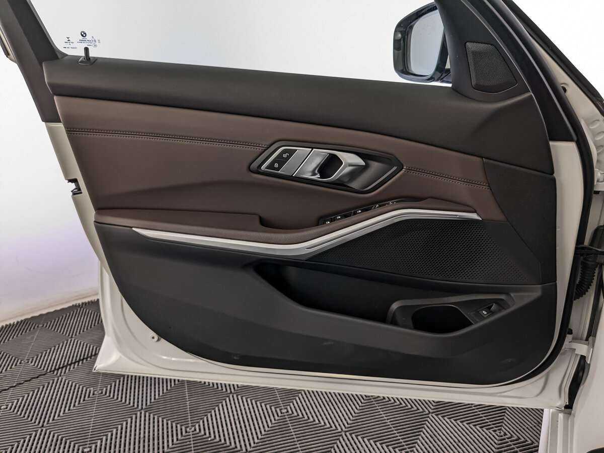 Б/У БМВ 3 серии 2020 года. Фото: #14