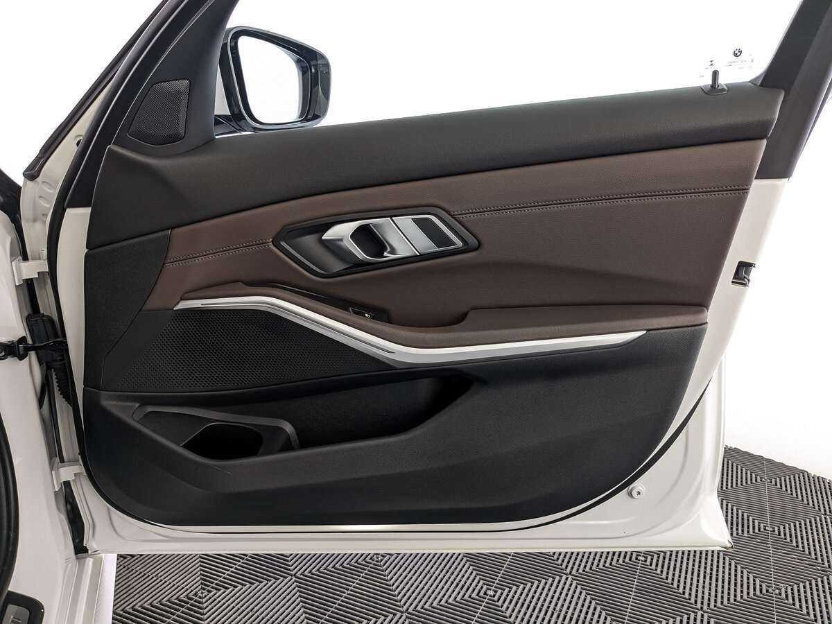 Б/У БМВ 3 серии 2020 года. Фото: #19