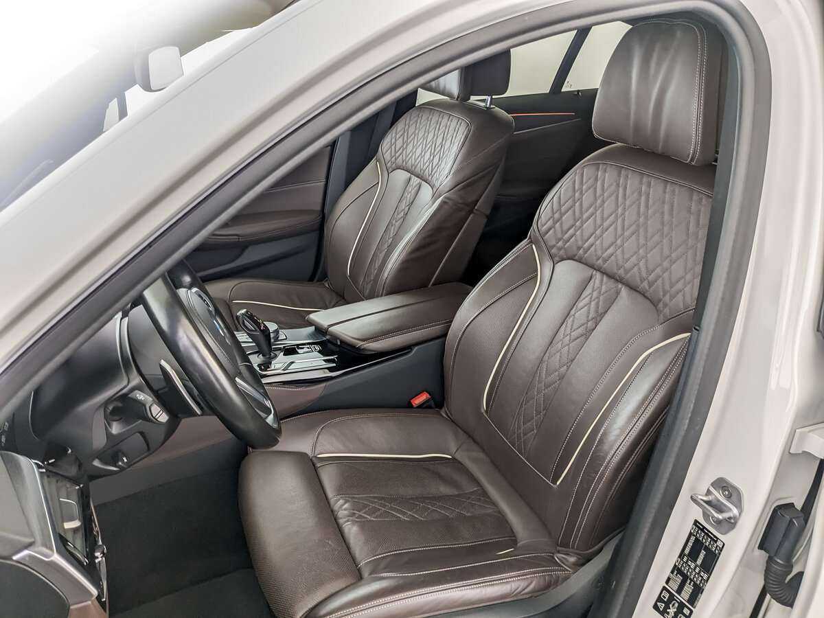 Б/У БМВ 5 серии 2020 года. Фото: #13