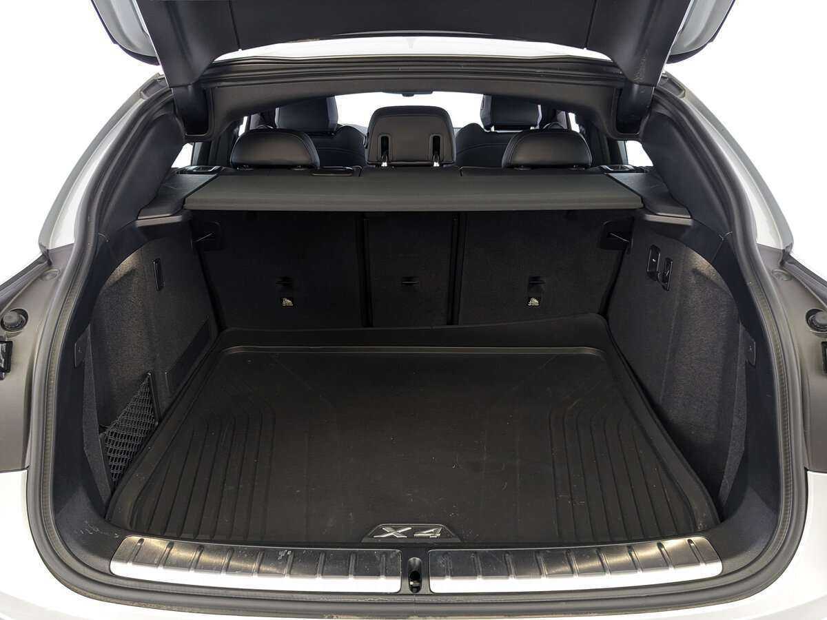 Б/У БМВ Икс4 2021 года. Фото: #9