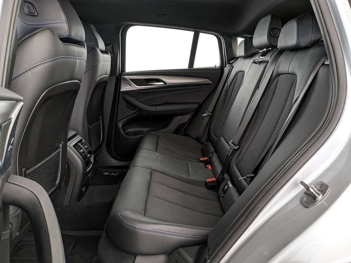 Б/У БМВ Икс4 2021 года. Фото: #17