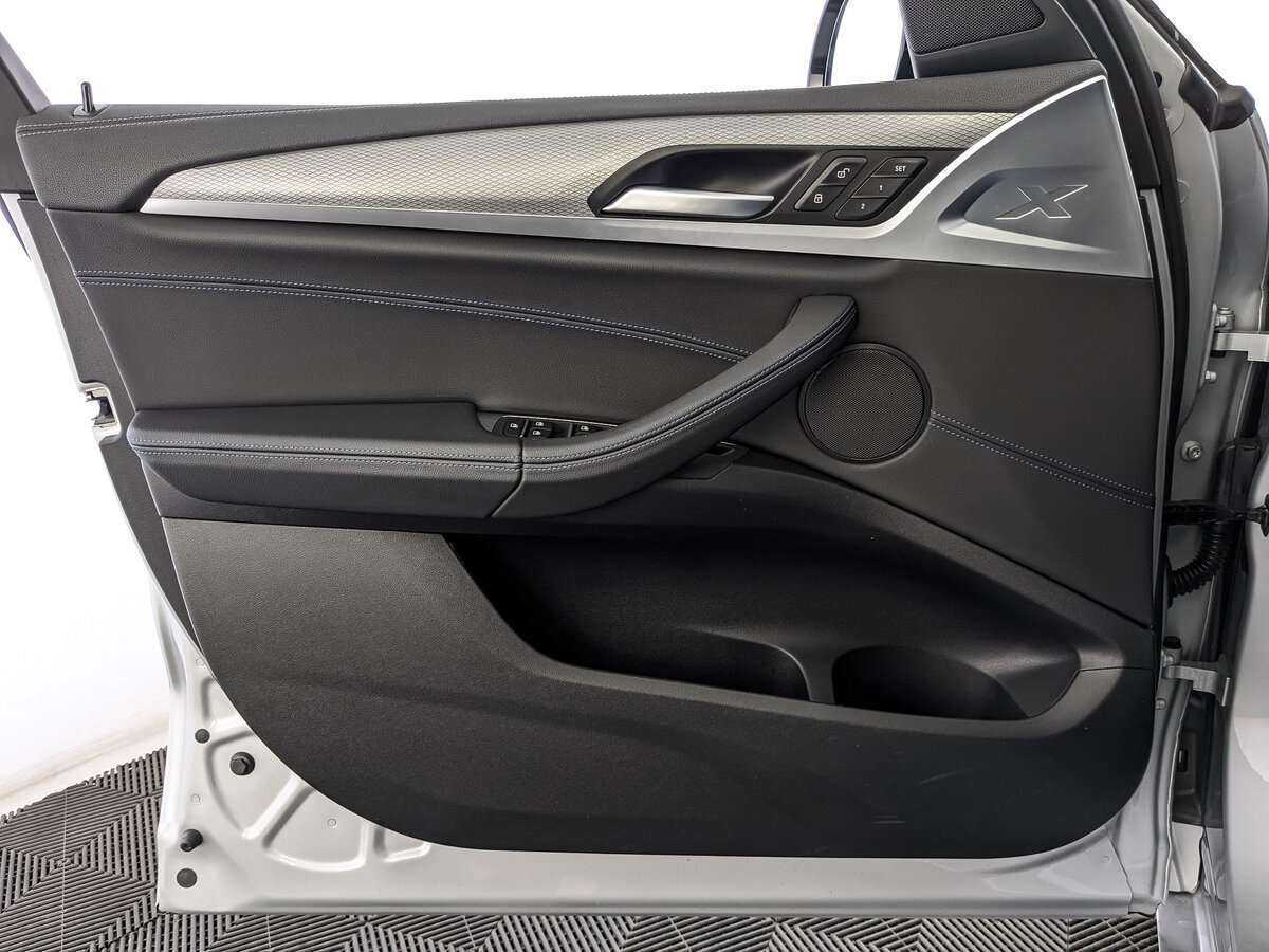 Б/У БМВ Икс4 2021 года. Фото: #18