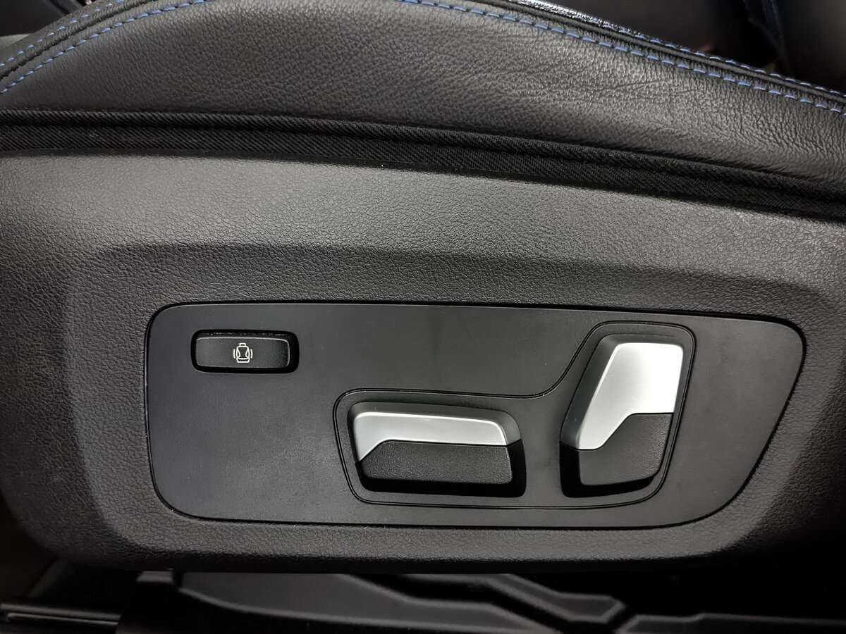 Б/У БМВ Икс4 2021 года. Фото: #20