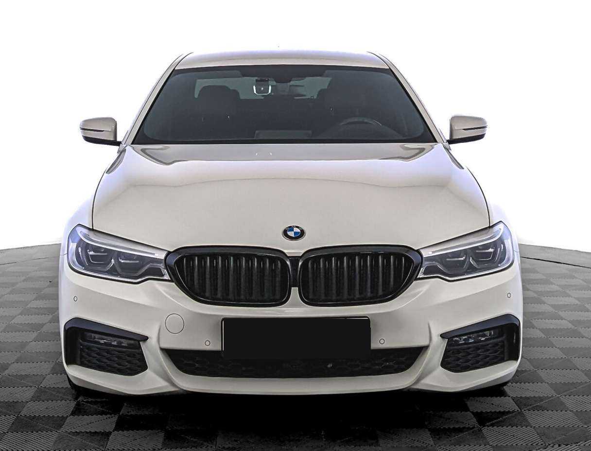 Б/У БМВ 5 серии 2019 года. Фото: #1