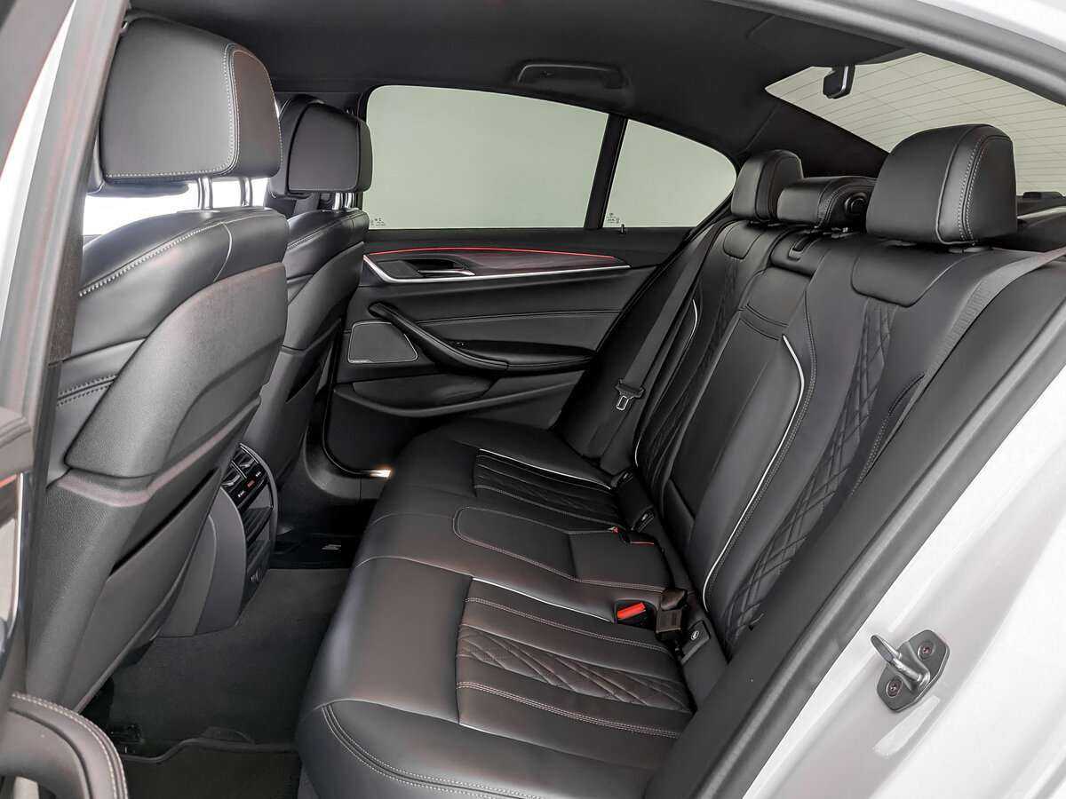 Б/У БМВ 5 серии 2019 года. Фото: #9