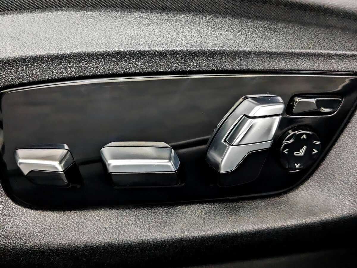 Б/У БМВ 5 серии 2019 года. Фото: #16