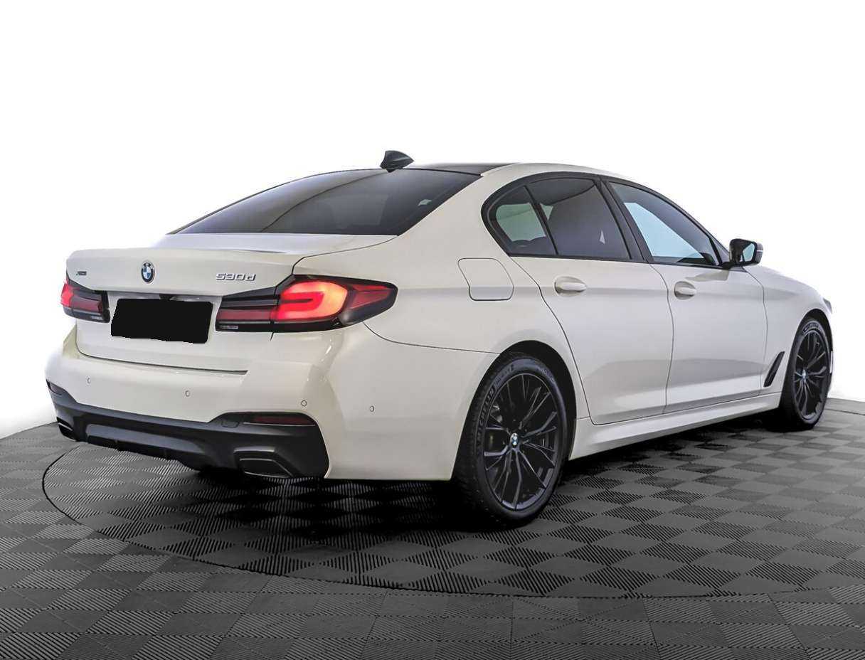 Б/У БМВ 5 серии 2020 года. Фото: #4