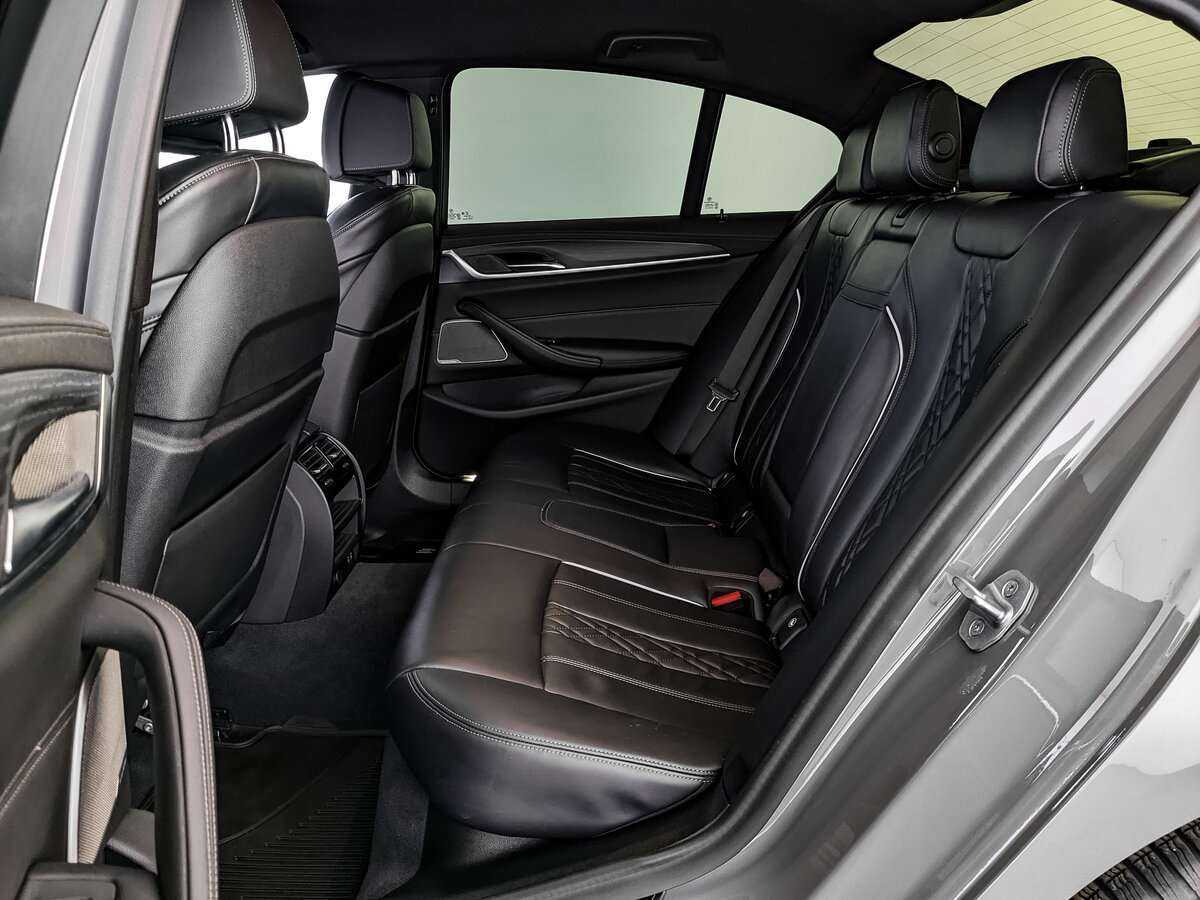 Б/У БМВ 5 серии 2021 года. Фото: #11