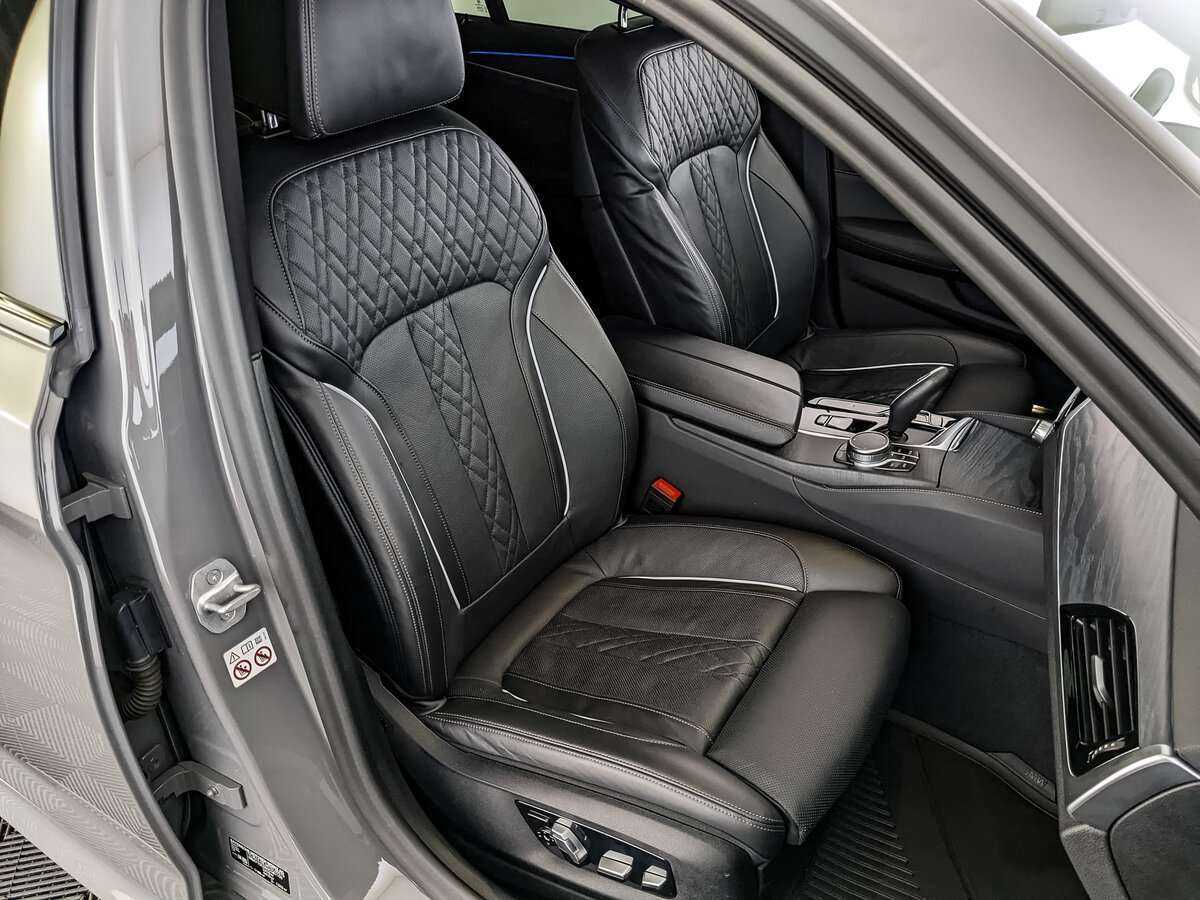 Б/У БМВ 5 серии 2021 года. Фото: #13