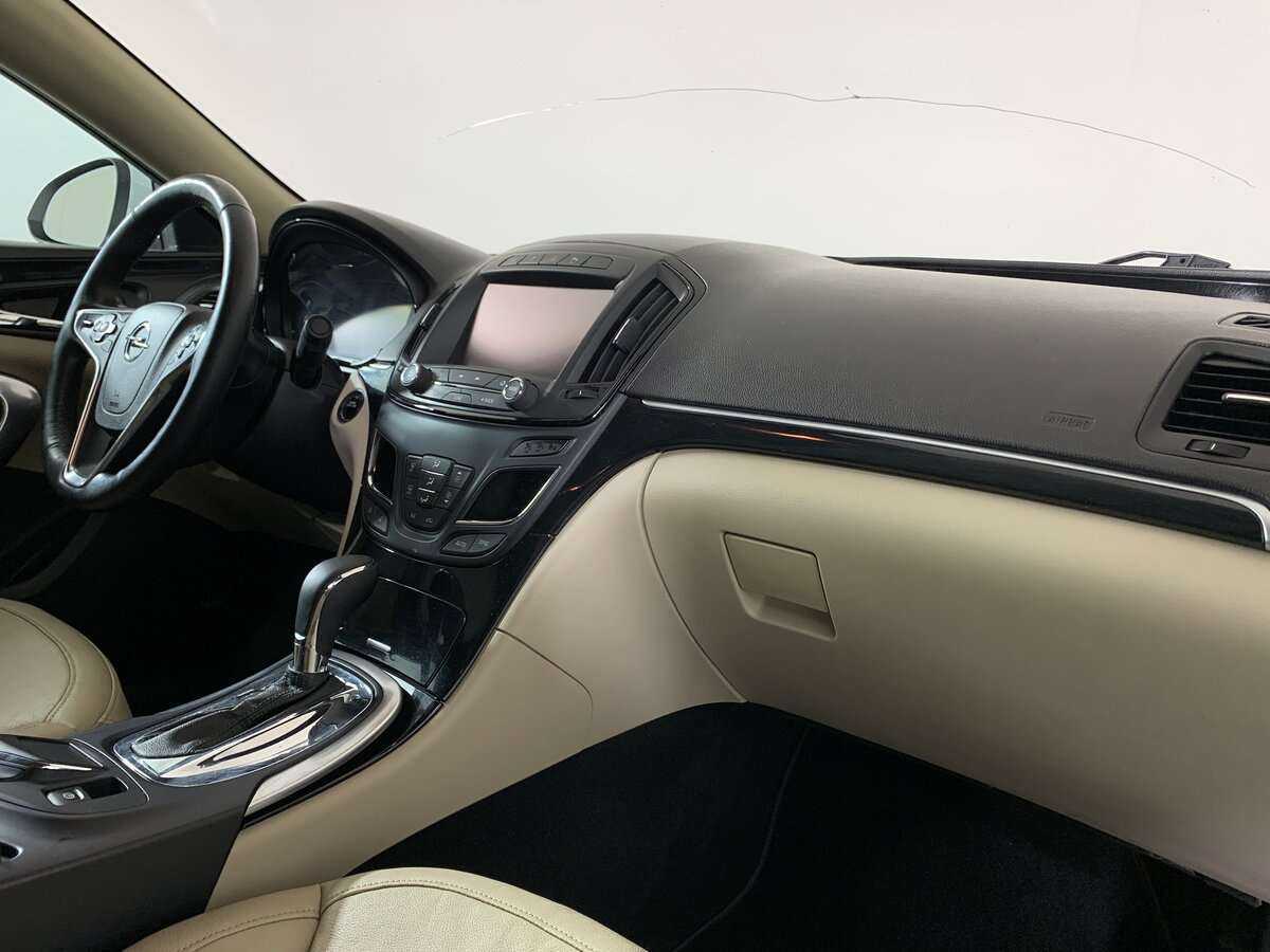 Б/У Опель Инсигния 2014 года. Фото: #9