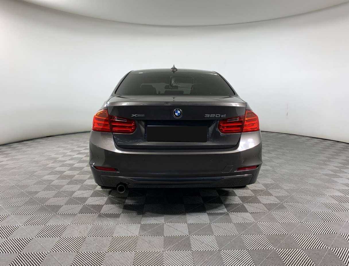 Б/У БМВ 3 серии 2013 года. Фото: #5