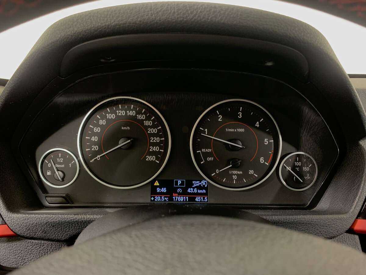 Б/У БМВ 3 серии 2013 года. Фото: #11