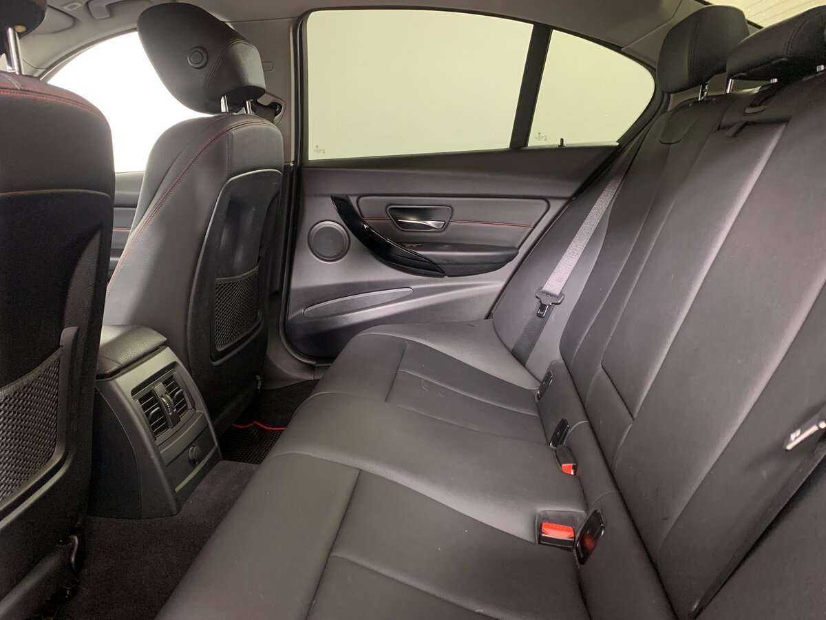 Б/У БМВ 3 серии 2013 года. Фото: #14