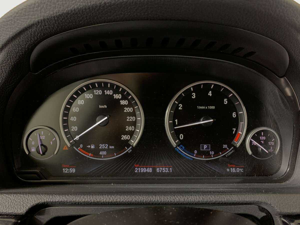 Б/У БМВ 5 серии 2012 года. Фото: #11