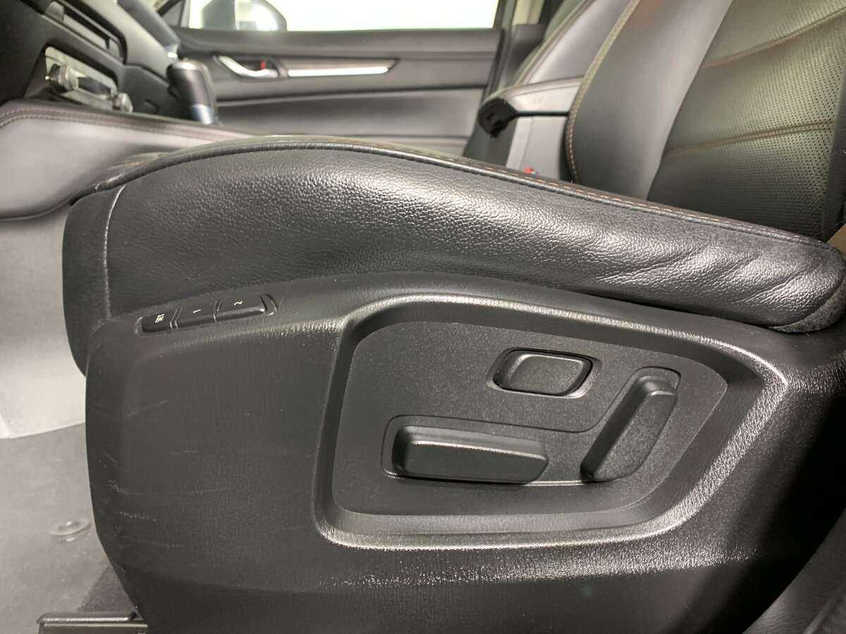 Б/У Мазда Ц-Икс-5 2020 года. Фото: #11