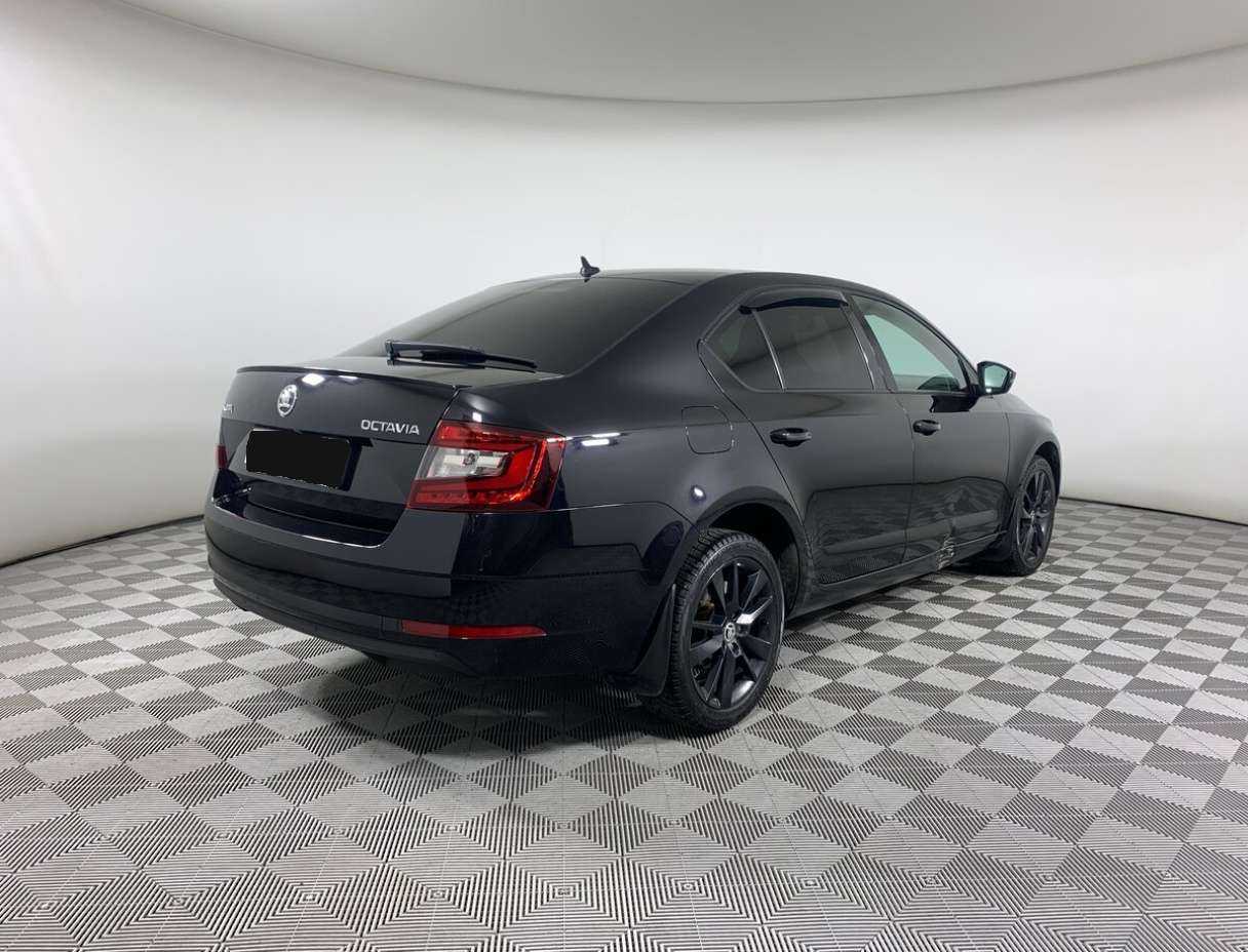 Б/У Шкода Октавия 2018 года. Фото: #4