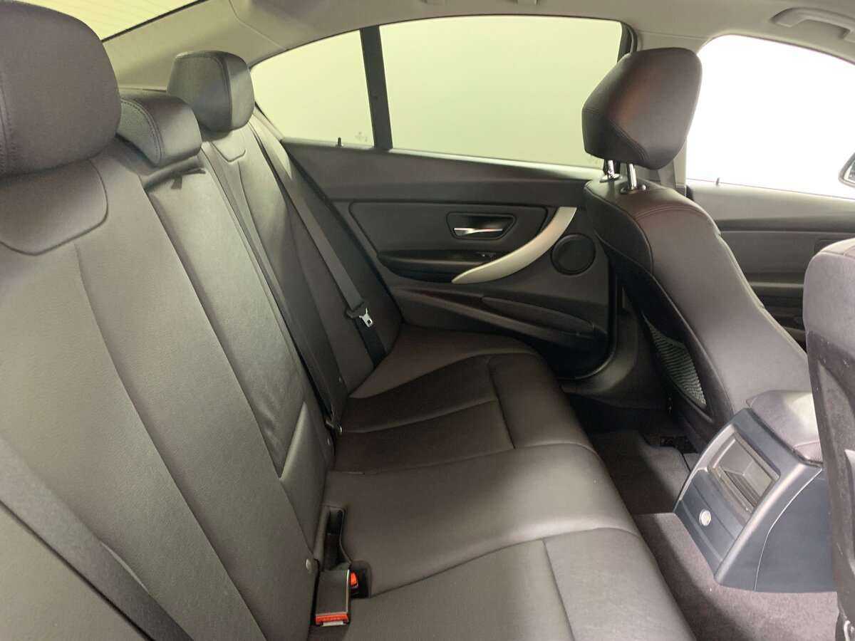 Б/У БМВ 3 серии 2014 года. Фото: #14