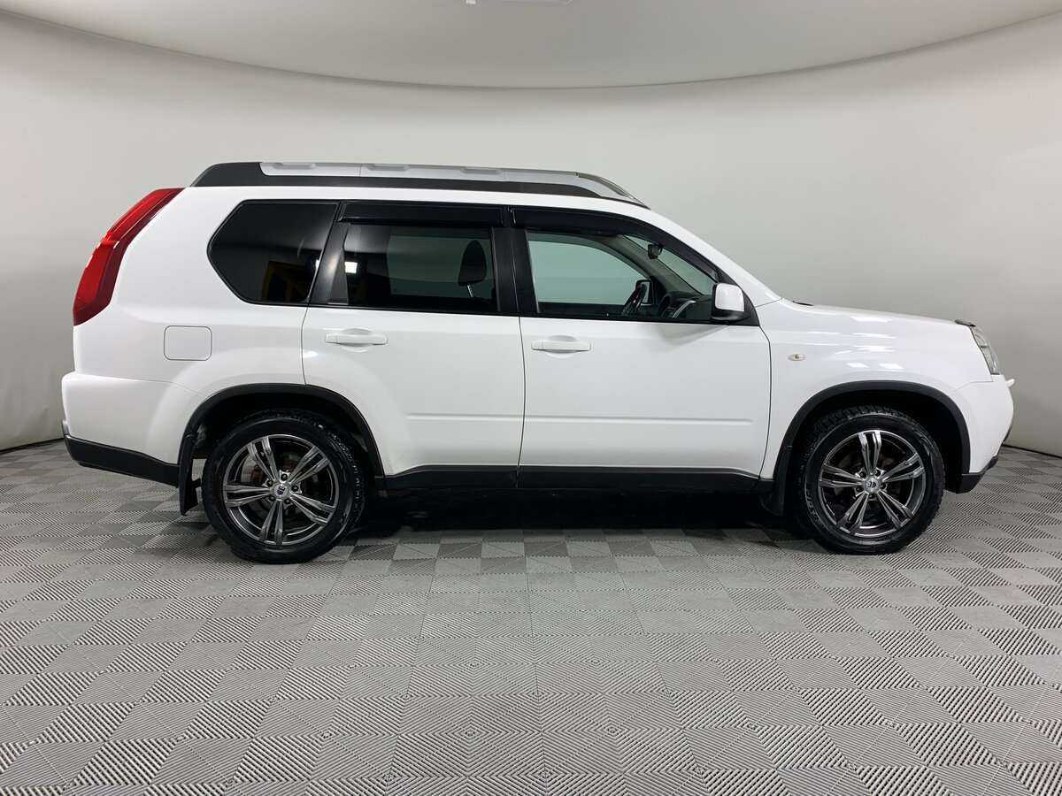 Б/У Ниссан Икс-Трейл 2014 года. Фото: #3