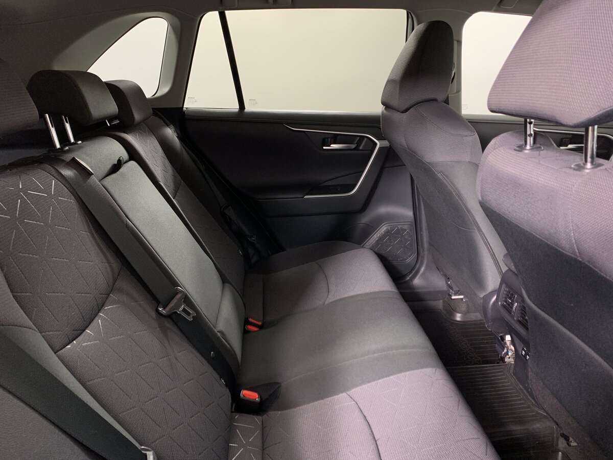 Б/У Тойота Рав4 2020 года. Фото: #14