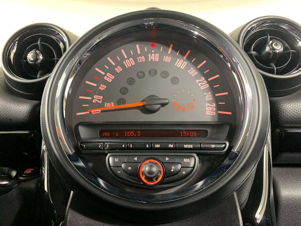 Б/У Мини Каунтримэн 2016 года. Фото: #12