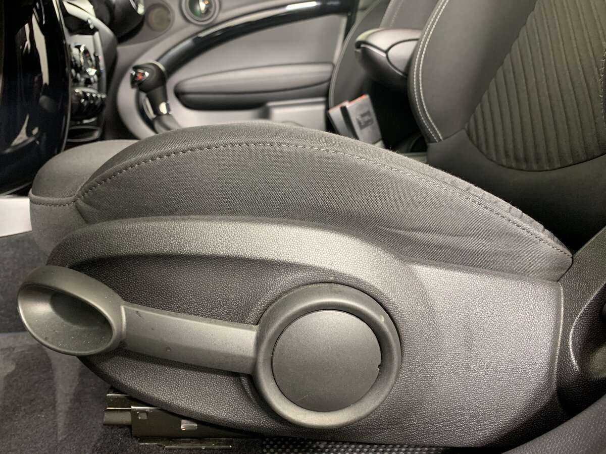 Б/У Мини Каунтримэн 2016 года. Фото: #13