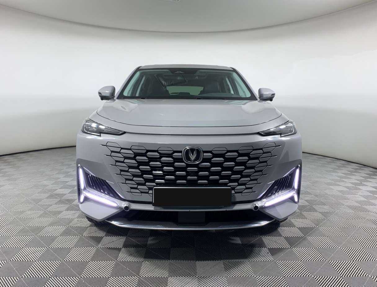 Б/У Чанган УНИ-К 2022 года. Фото: #1