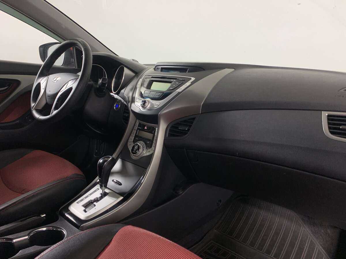 Б/У Хендай Елантра 2011 года. Фото: #8