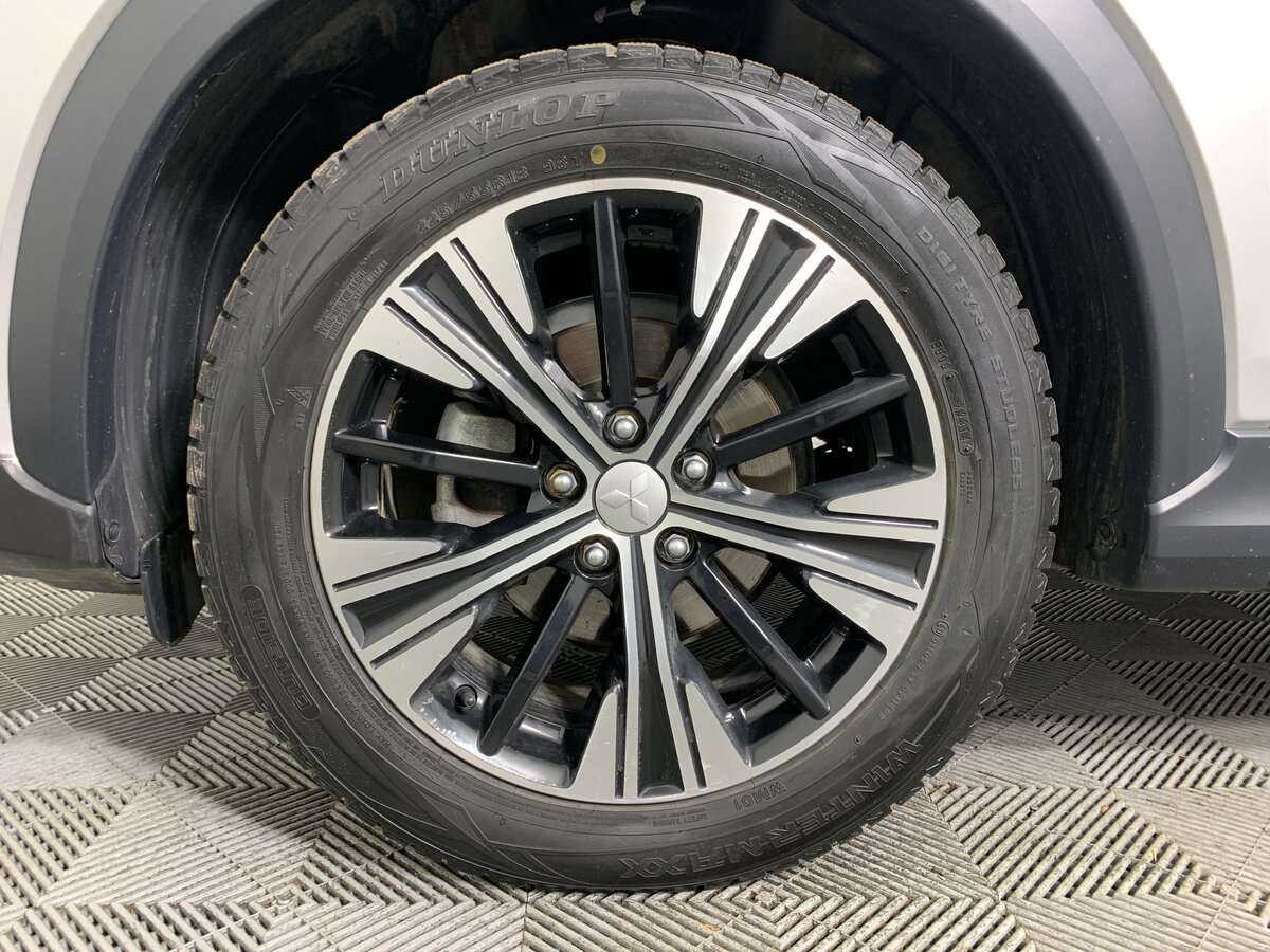 Б/У Митсубиши Еклипс Кросс 2018 года. Фото: #8