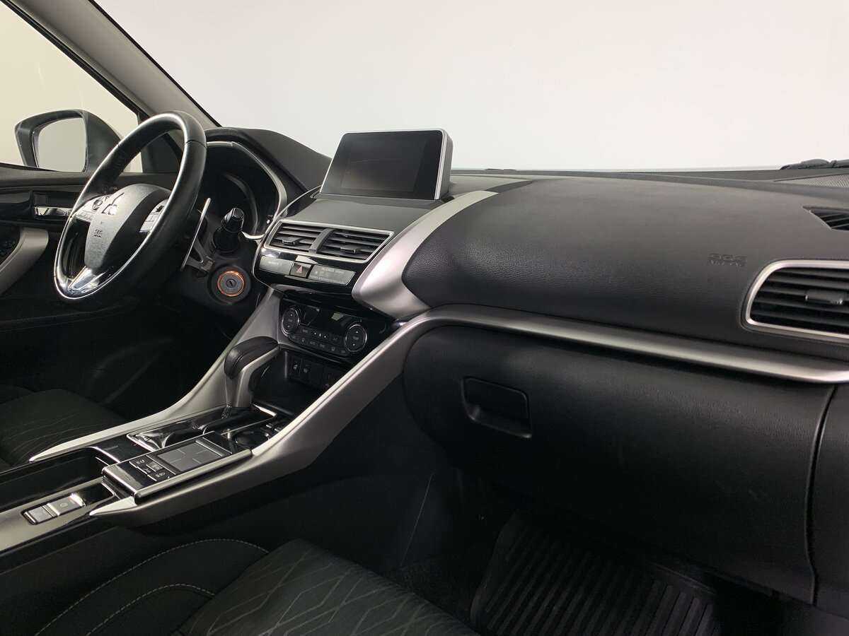 Б/У Митсубиши Еклипс Кросс 2018 года. Фото: #13