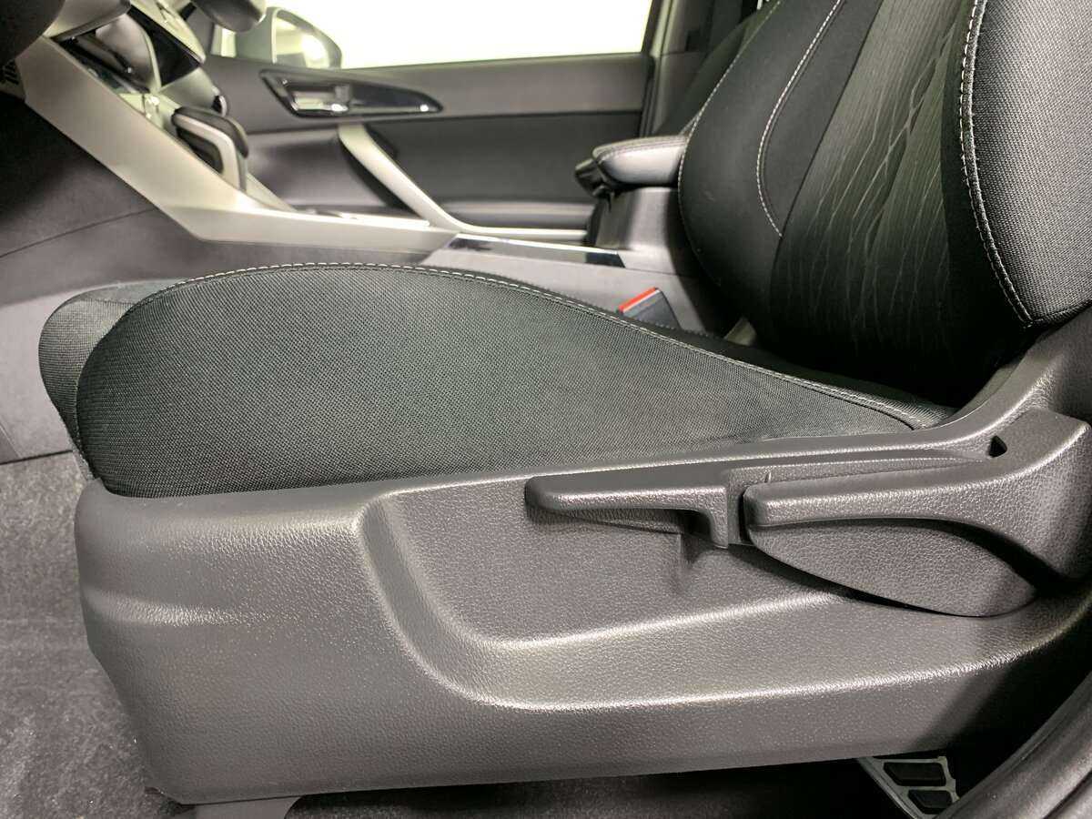 Б/У Митсубиши Еклипс Кросс 2018 года. Фото: #16