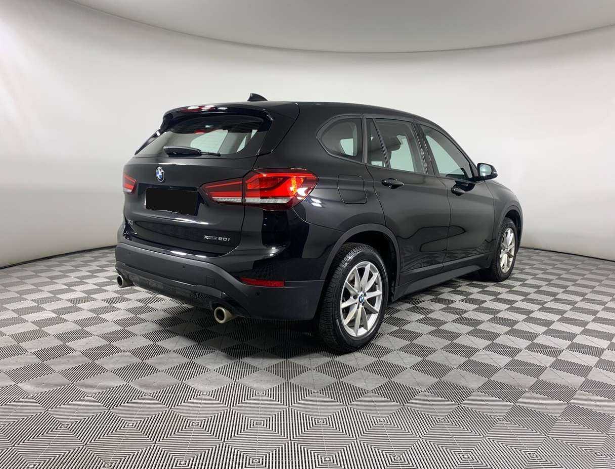 Б/У БМВ Икс1 2020 года. Фото: #4