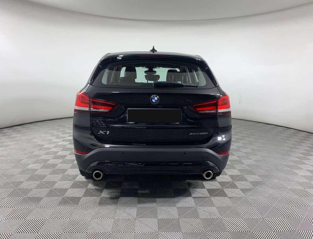 Б/У БМВ Икс1 2020 года. Фото: #5