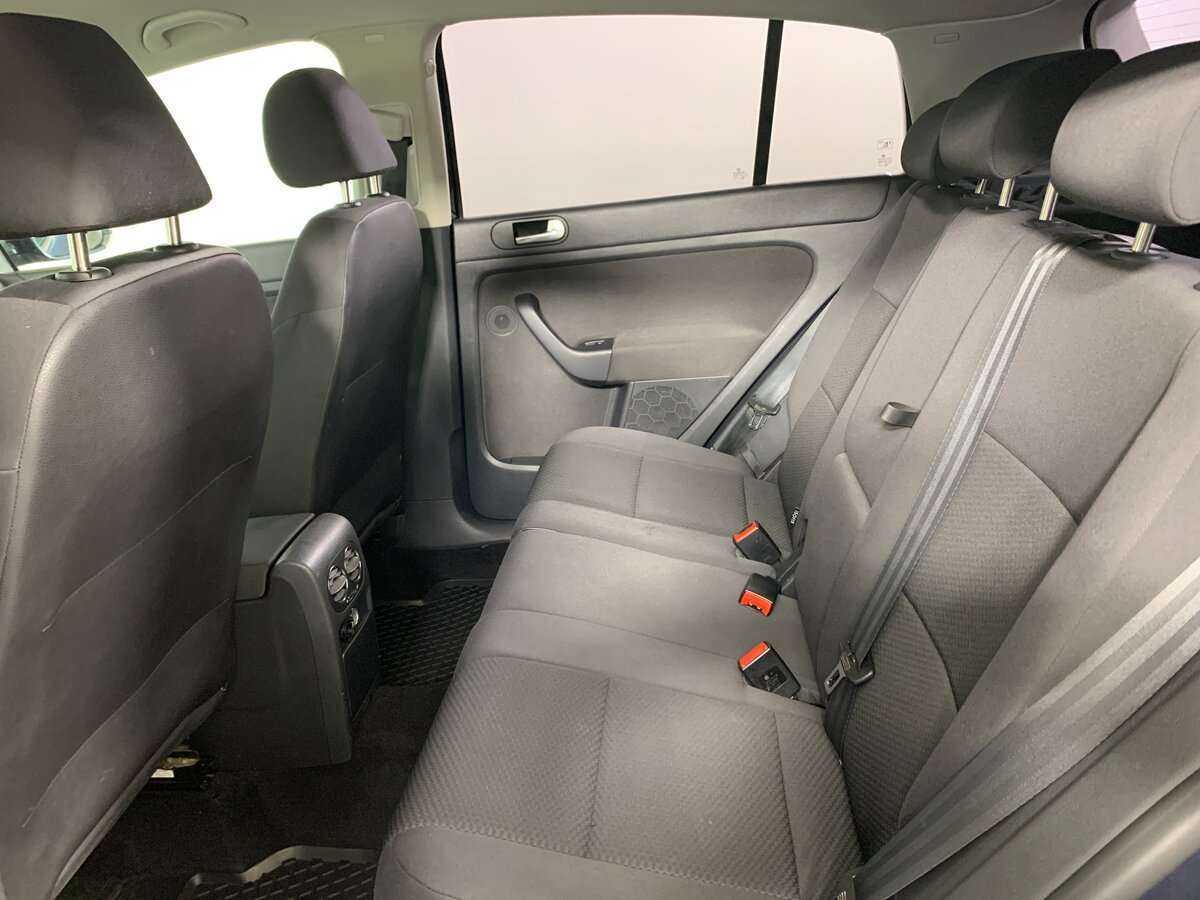 Б/У Фольксваген Гольф Плюс 2010 года. Фото: #15