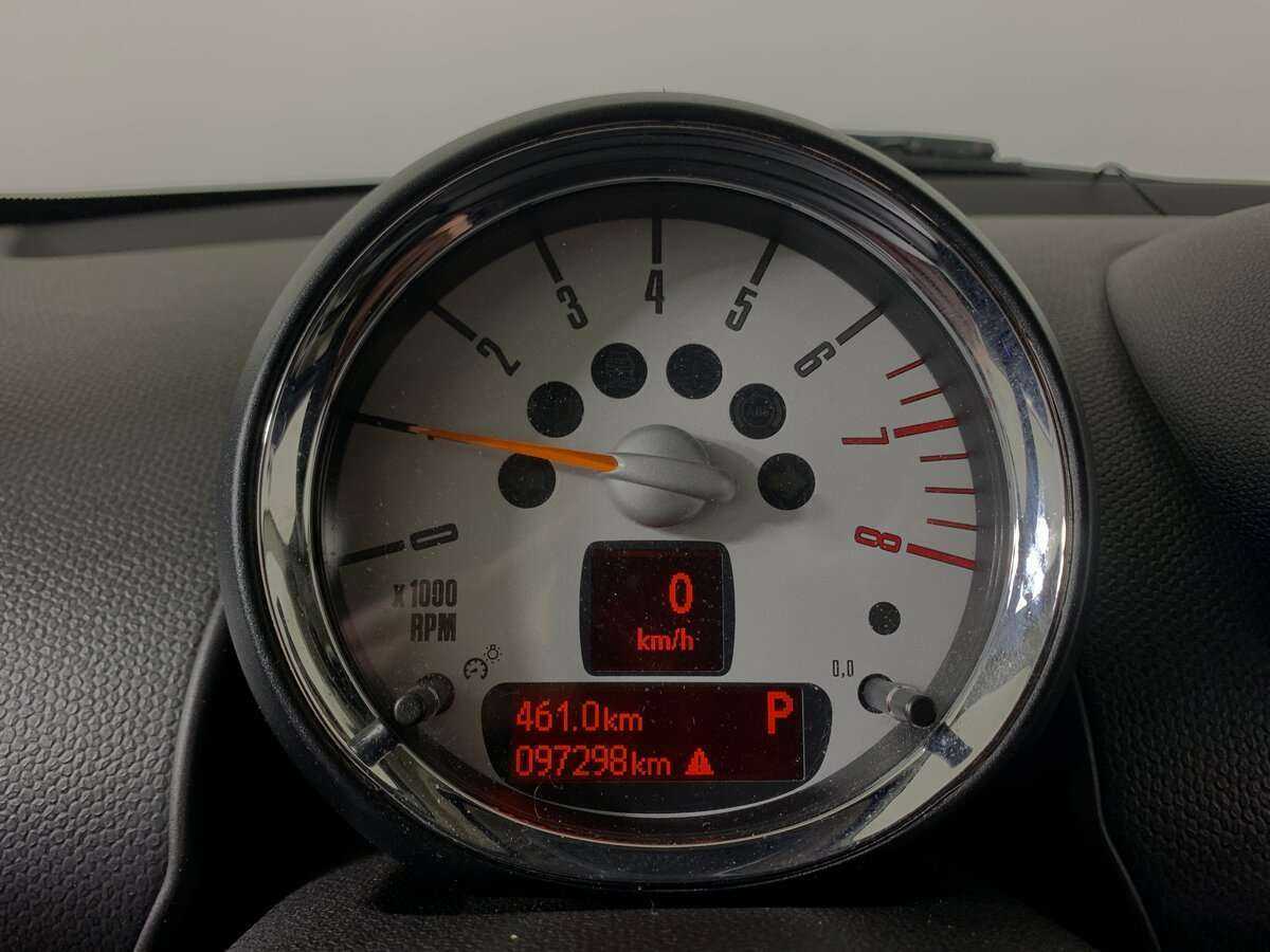 Б/У Мини Каунтримэн 2012 года. Фото: #14