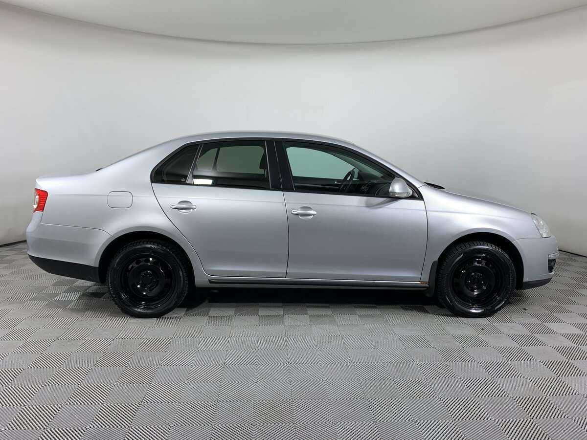 Б/У Фольксваген Джетта 2009 года. Фото: #3