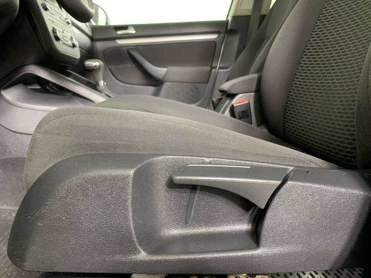 Б/У Фольксваген Джетта 2009 года. Фото: #13